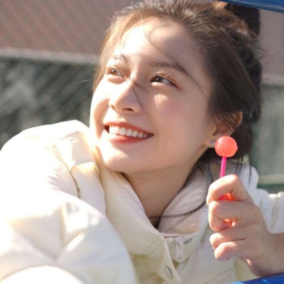 2025女生头像真人最新图片