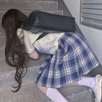 2025年头像真人女生照片