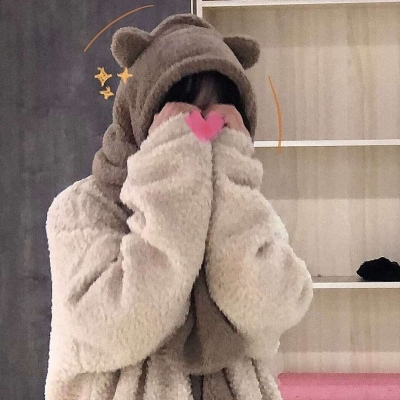 2025年最火头像可爱女生图片