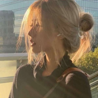 2025高清微信头像女生图片