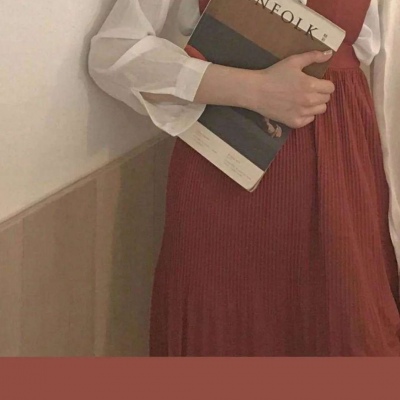 2025红色的微信头像女生图片