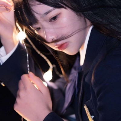 2025女生最好看的头像图片