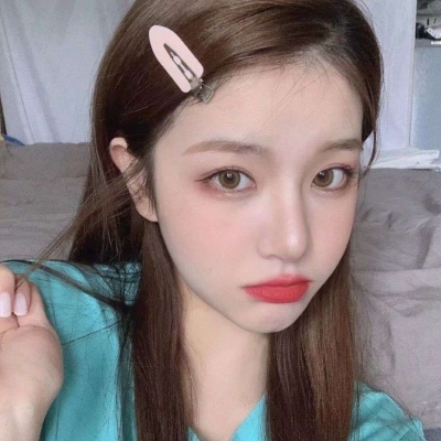 微信头像图片2025真人女生