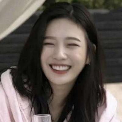 2025女生头像精选图片