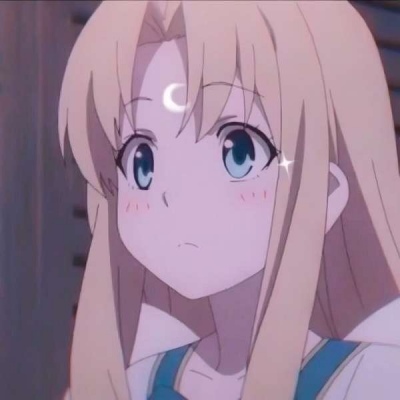 2025年女生头像最火动漫图片