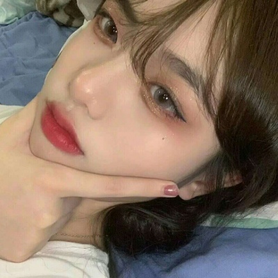 2025ins女头图片