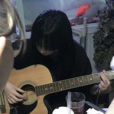 2025女生真人版头像