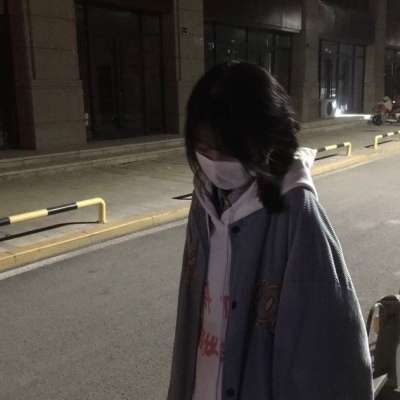 2025年最火女生头像图片