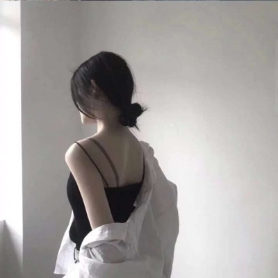2025最火女生头像霸气图片