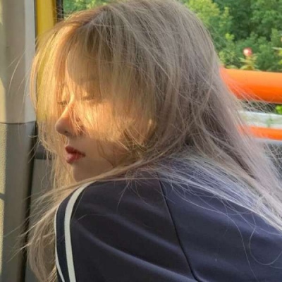 2025女生流行的头像图片