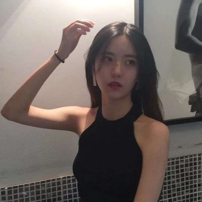 2025最火女生头像霸气图片