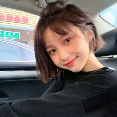 头像2025年最火女生图片