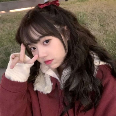 头像2025年最火女生图片