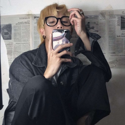 个性帅气的高冷微信男生头像