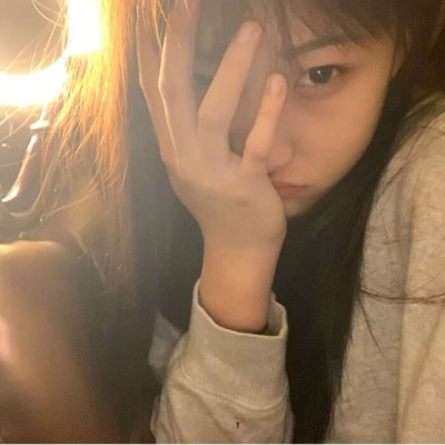 头像2025年最火女生图片
