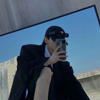 2025年男生头像真人不露脸