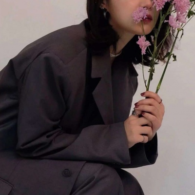 2025女生头像抖音