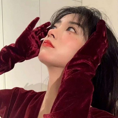 适合过年用的微信真人女生头像