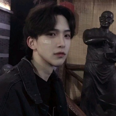 2025男生真人头像