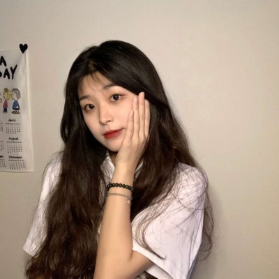 qq头像最新最流行2025女生图片