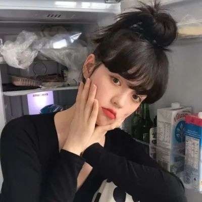 2025最火女生头像霸气图片