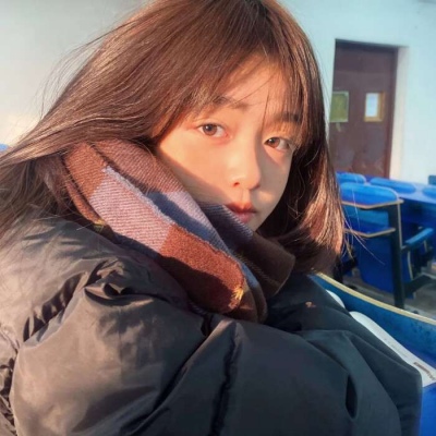 头像2025年最火女生图片