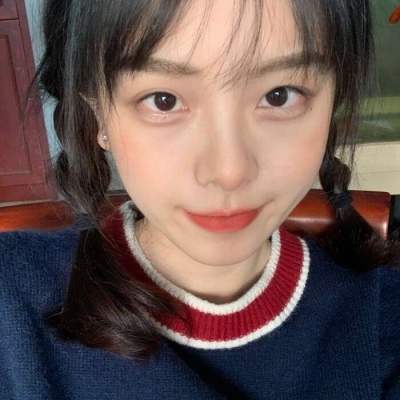2025年精选微信女生头像