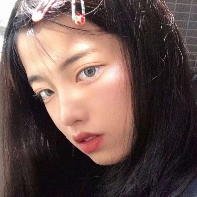 女生个性真人微信头像