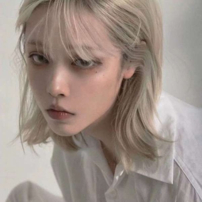 女生专属超个性真人微信头像