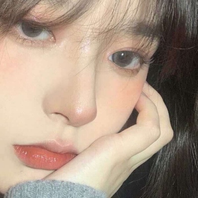 2025好看的女头贴吧图片