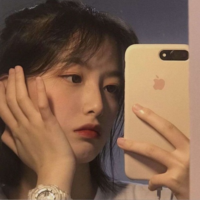 2025好看的女头贴吧图片
