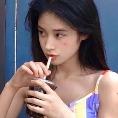 2025年独一无二微信女生头像