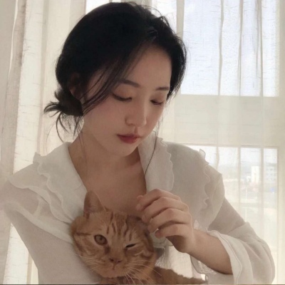 qq头像最新最流行2025女生图片