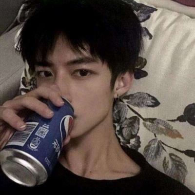 2025年男生qq头像图片