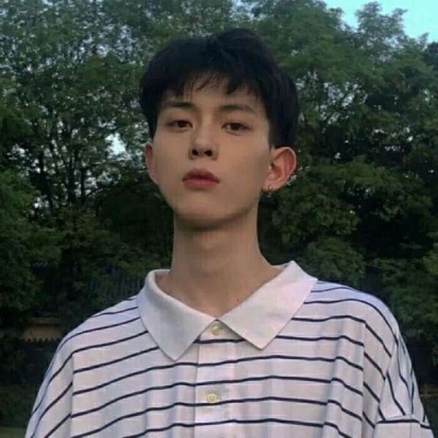 2025最火的男生帅气头像
