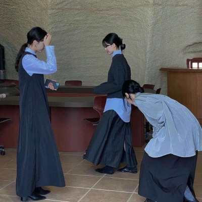女生个性真人微信头像
