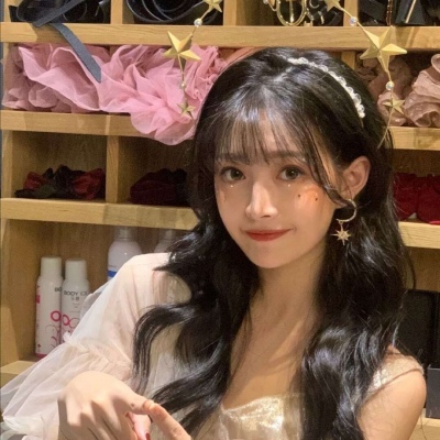 适合过年用的微信真人女生头像