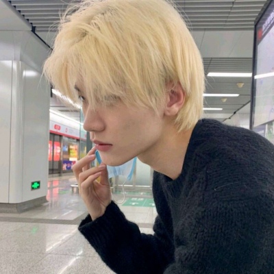 真人伤感冷淡风高级感男头