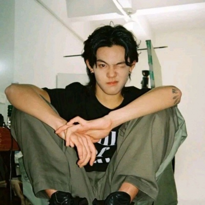 个性有型的微信高清男生头像