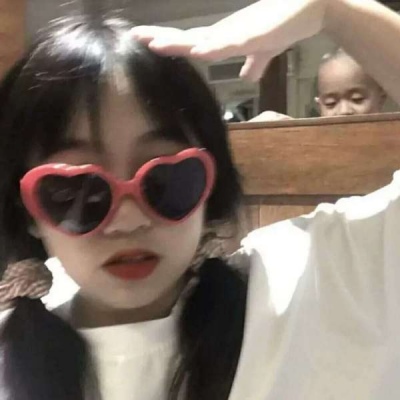 2025最火女生头像清晰图片