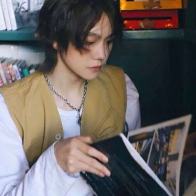 真人伤感冷淡风高级感男头