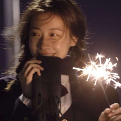 适合过年用的微信真人女生头像