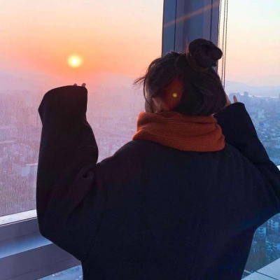头像2025年最火女生图片