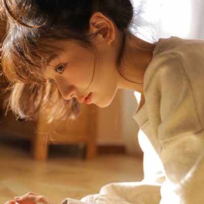 2025年女生超火头像QQ图片