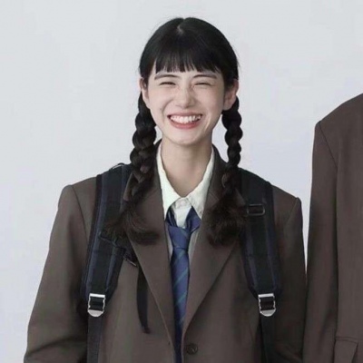2025最火情侣头像真人版两张