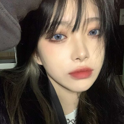 2025女生头像时尚潮流高清图片