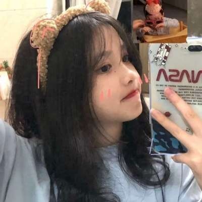 2025年女生独一无二真人微信头像