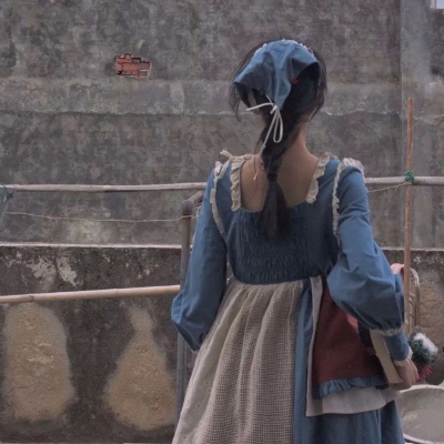 2025好看的流行照片女生头像图片