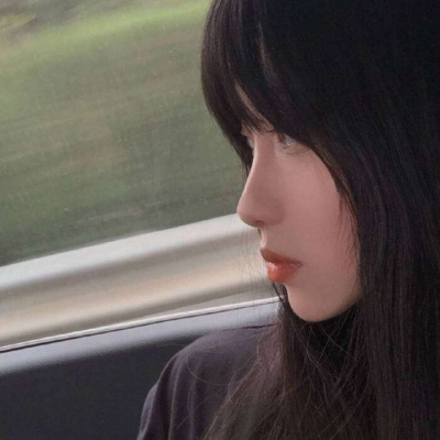 2025最火qq头像女生