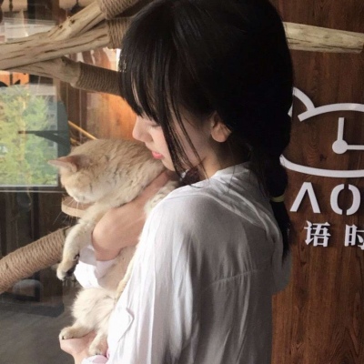 2025超火女生头像真人